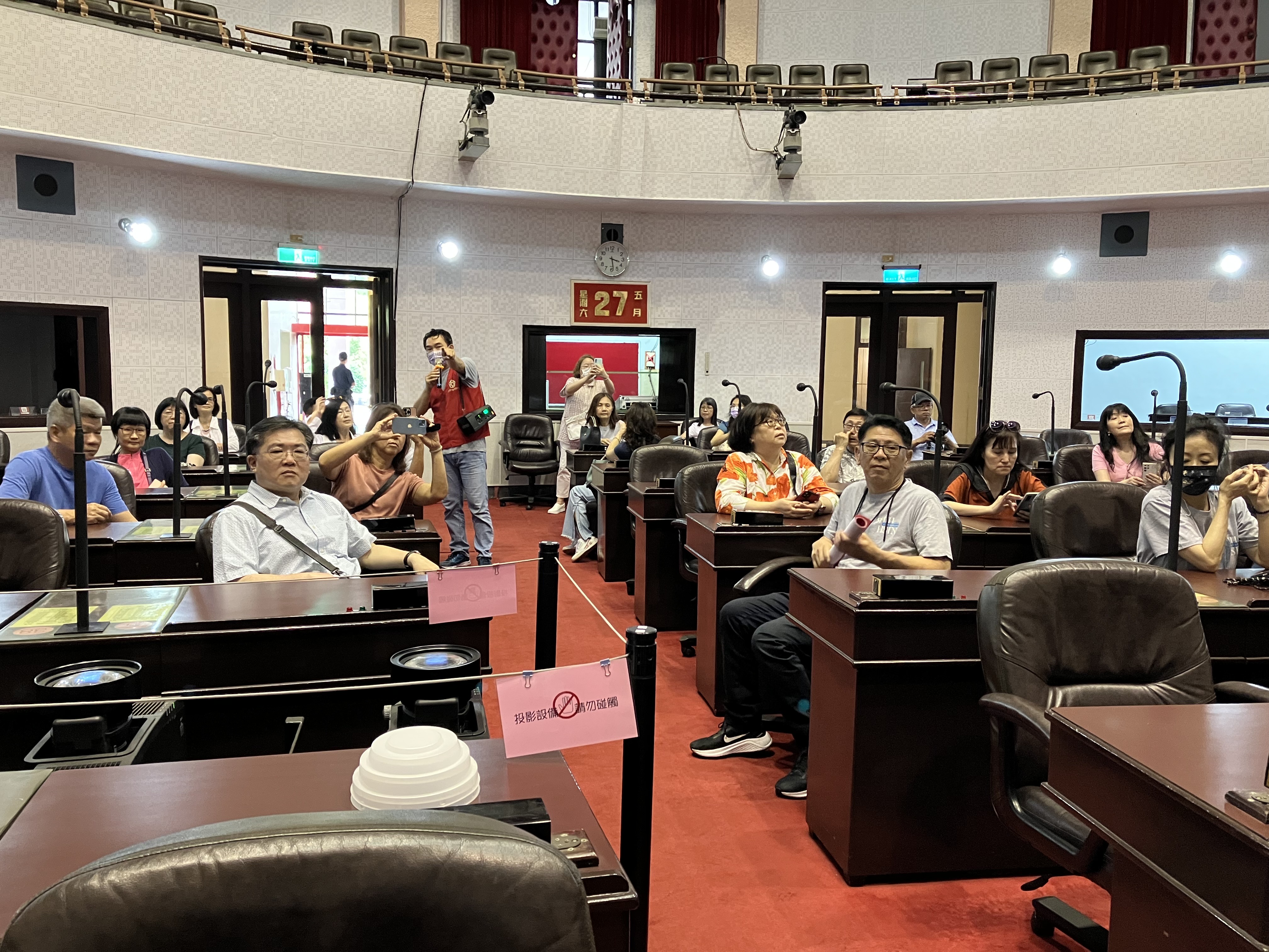 參訪民主時刻館內原省議會議事堂