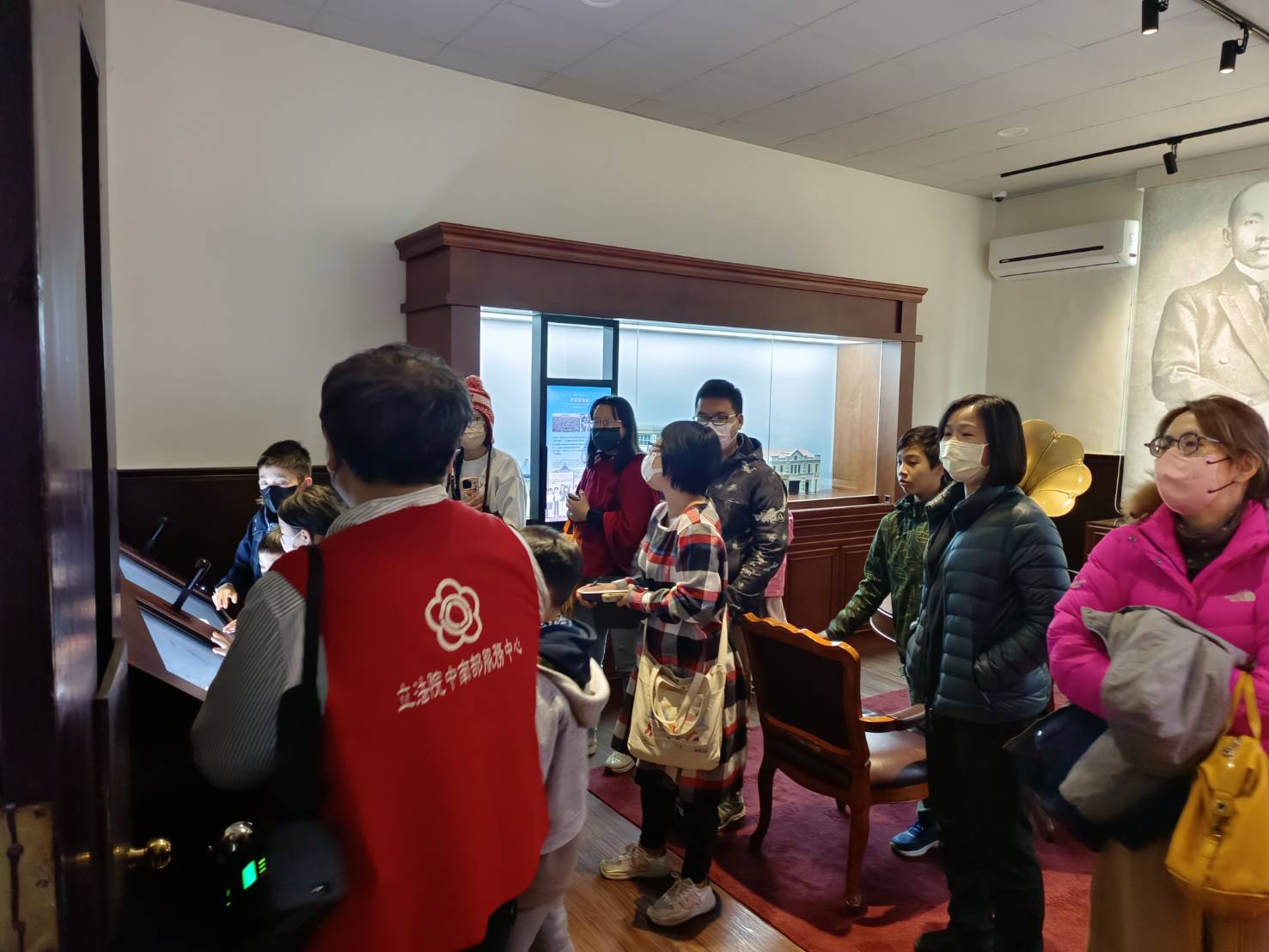 走訪民主浪潮展間了解近代民主前輩事蹟