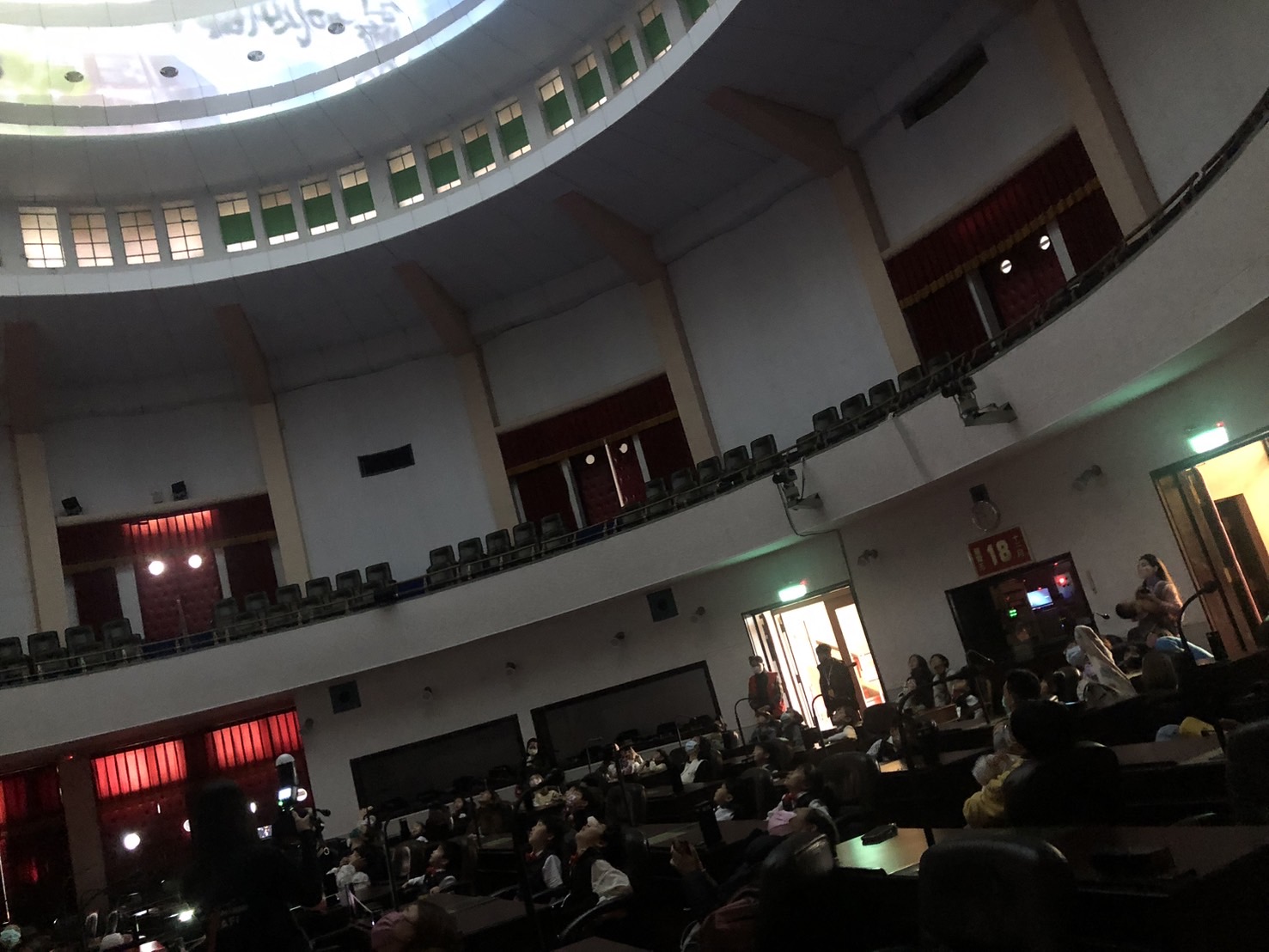 議事堂觀看民主劇場