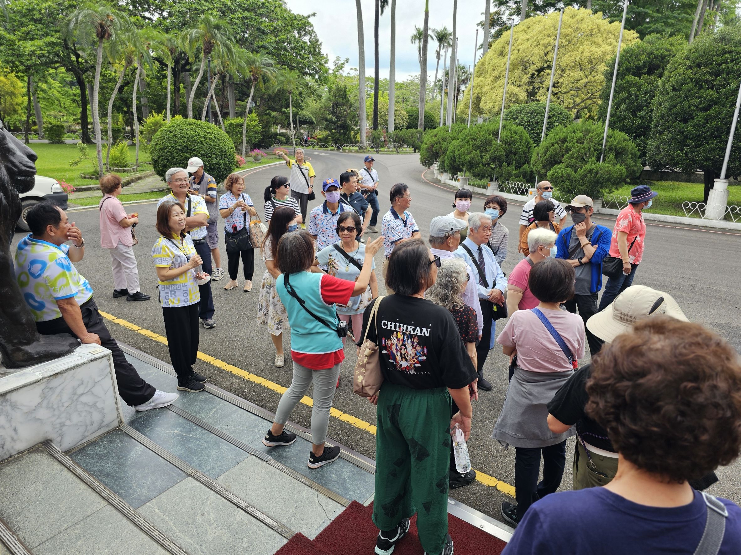 介紹民主時刻館前環境設施