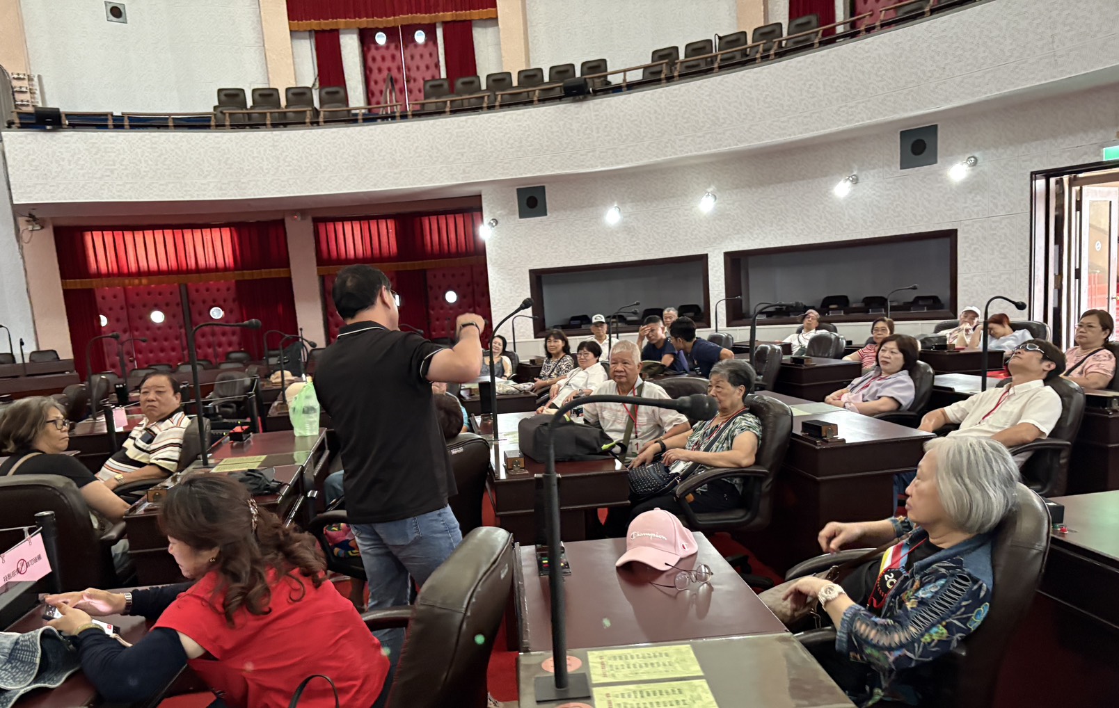 聆聽議事堂歷史
