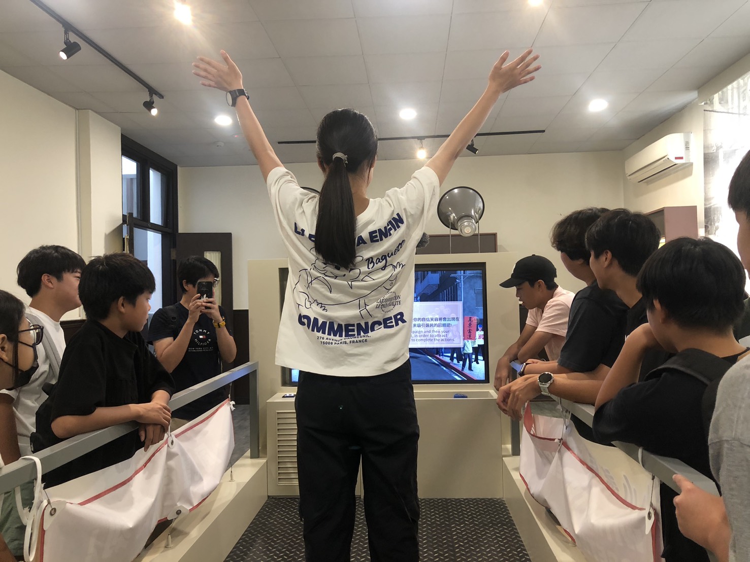 體驗競選擂臺展間選舉戰車裝置-1