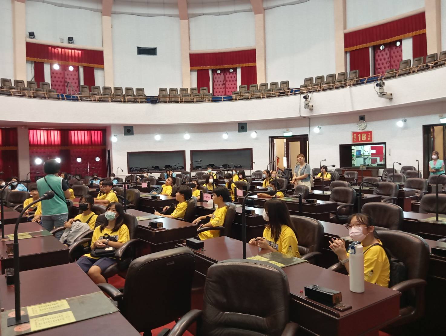 介紹議事堂歷史及設備