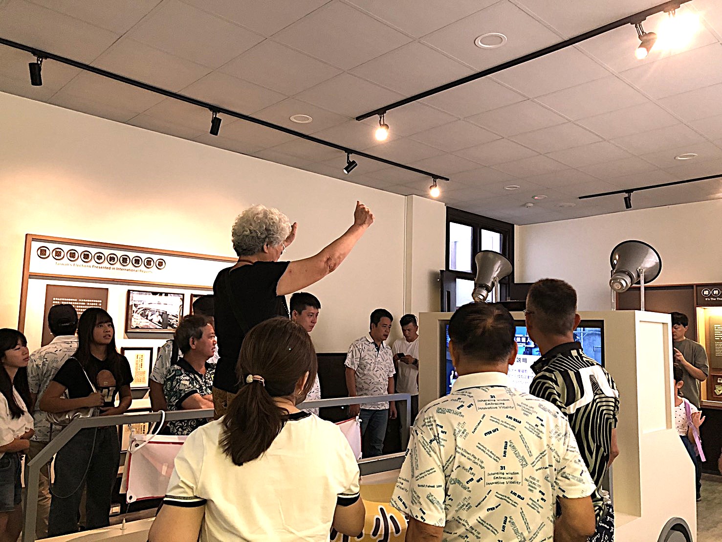 體驗競選擂臺展間之選舉戰車