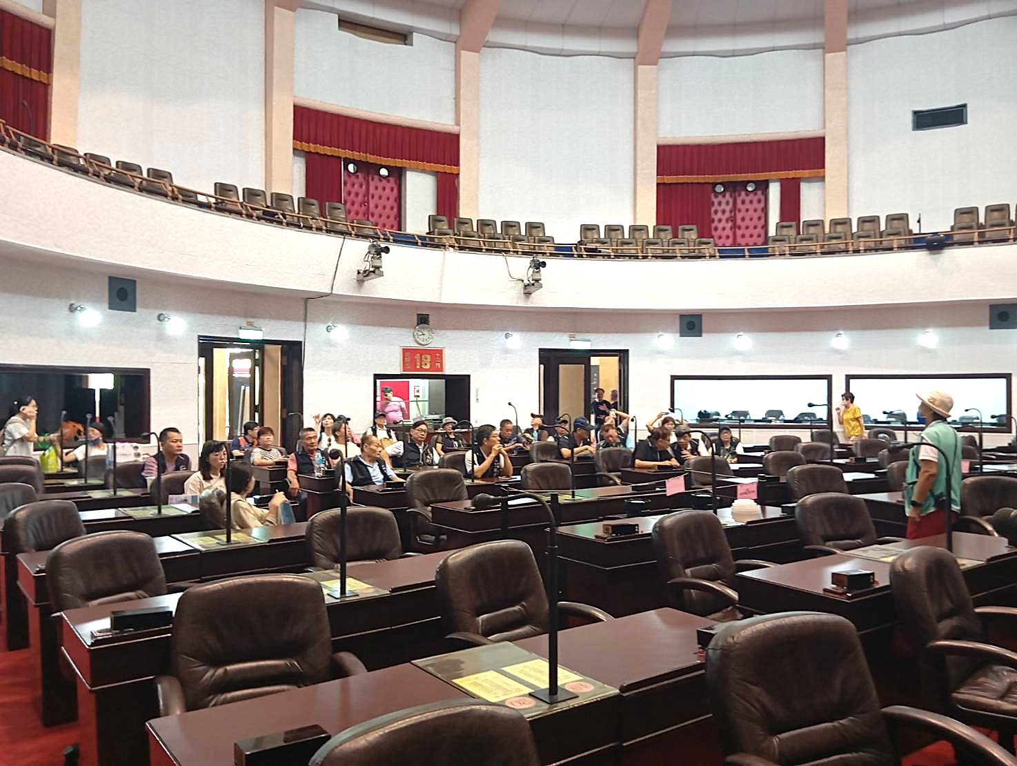 議事堂內體驗歷史古蹟