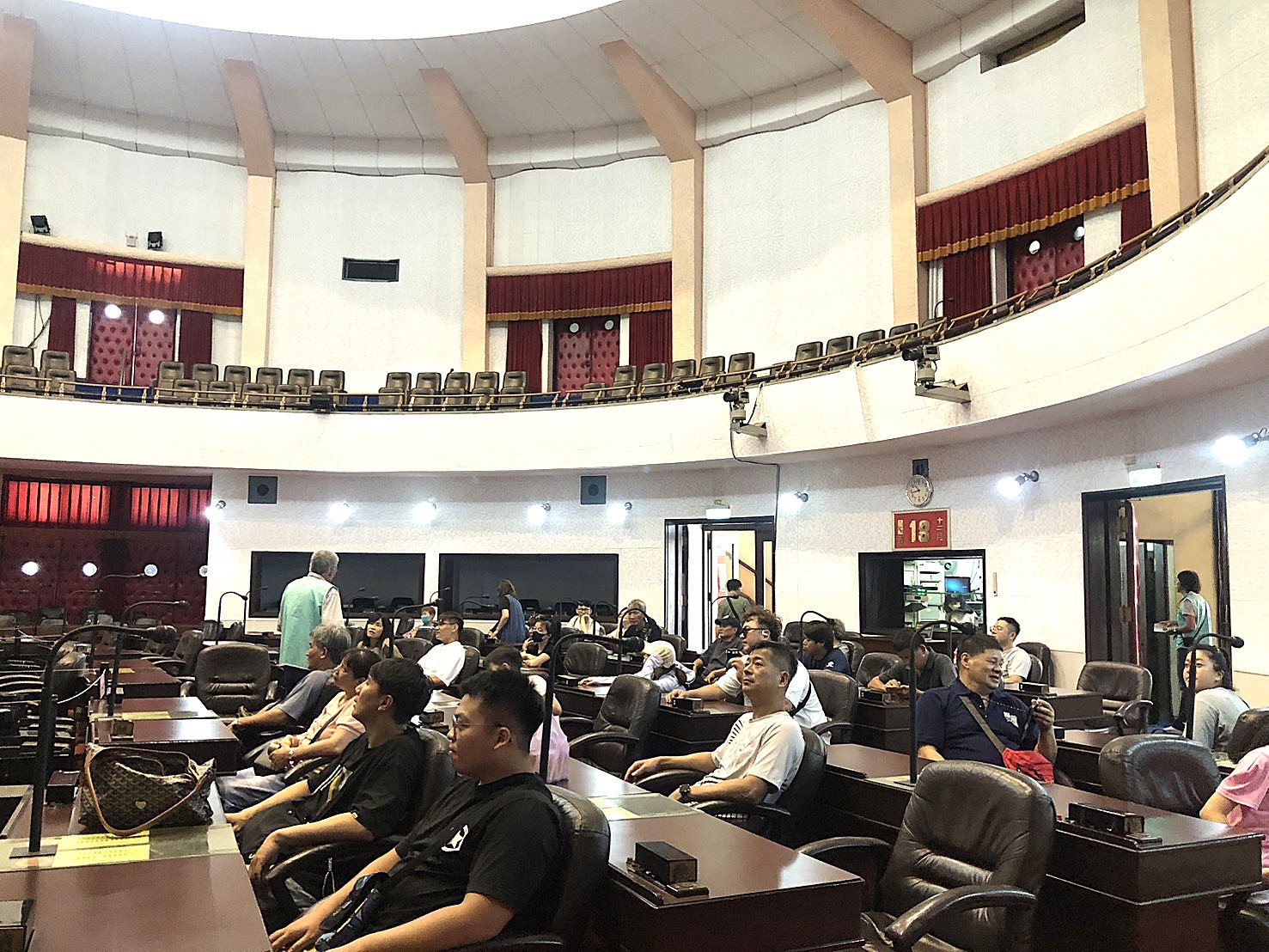 議事堂內體驗歷史古蹟