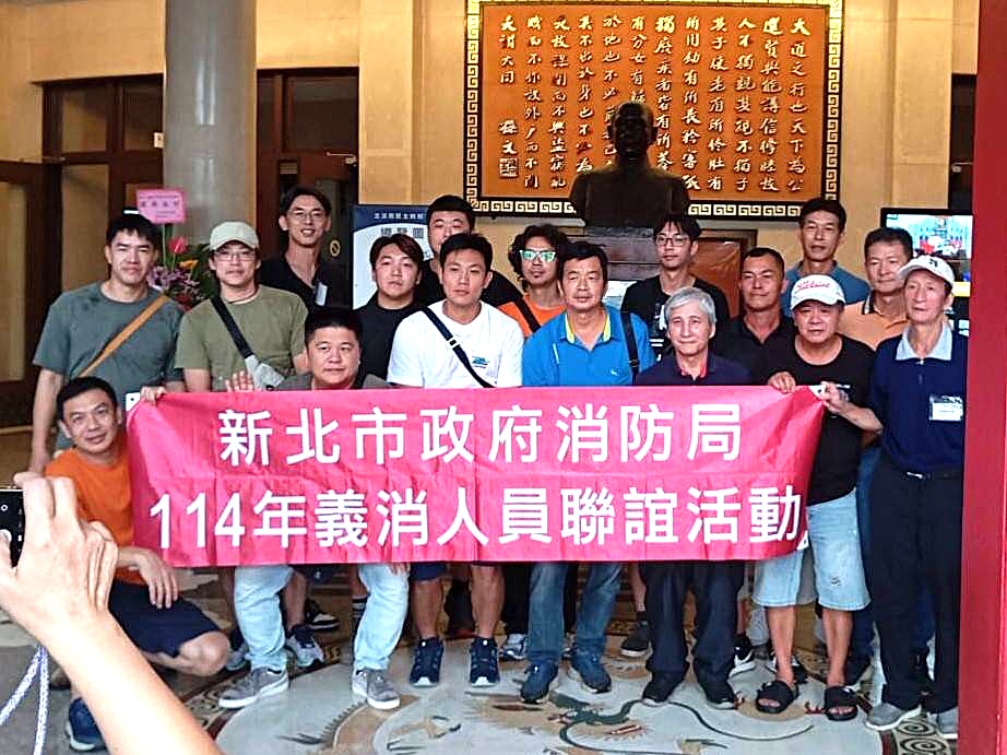 民主時刻館大廳合照