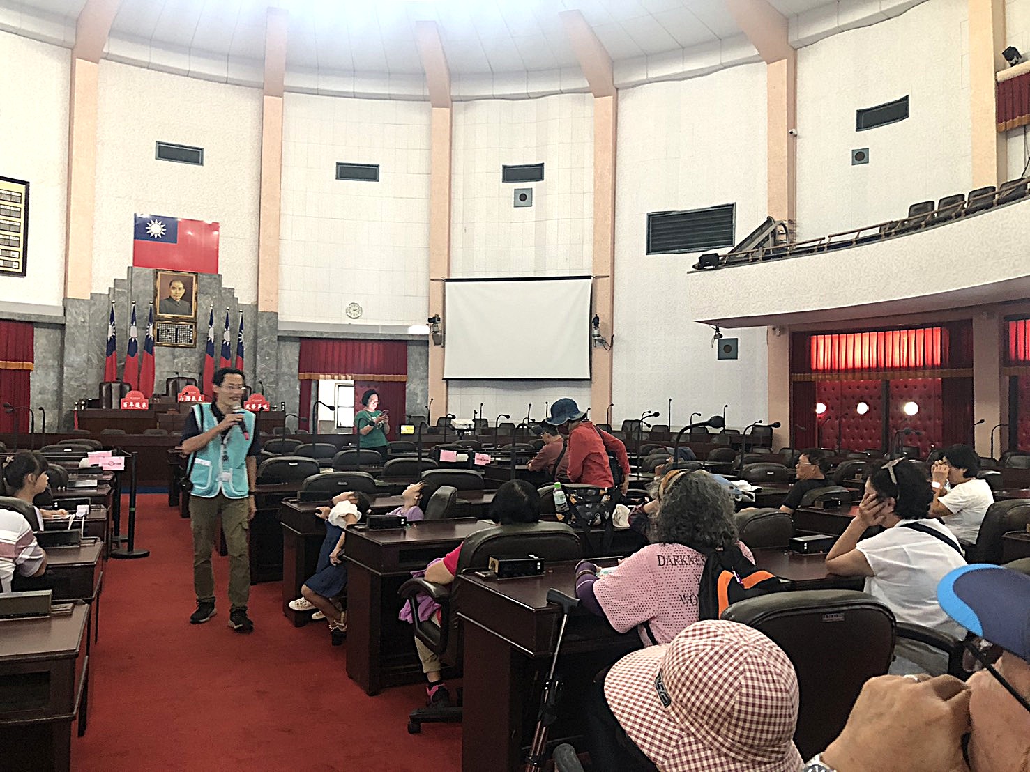 議事堂內認識歷史古蹟