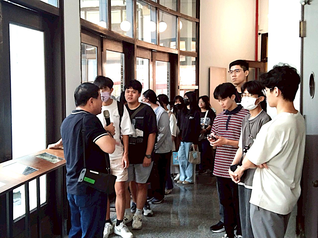 解說時光之環民主發展進程