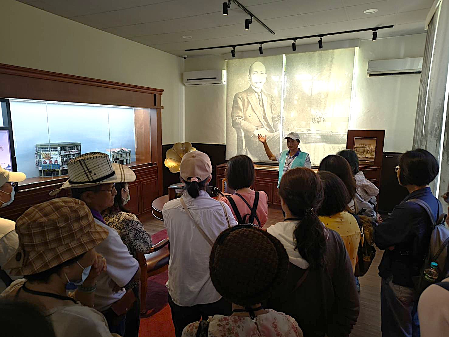 聆聽民主浪潮歷史