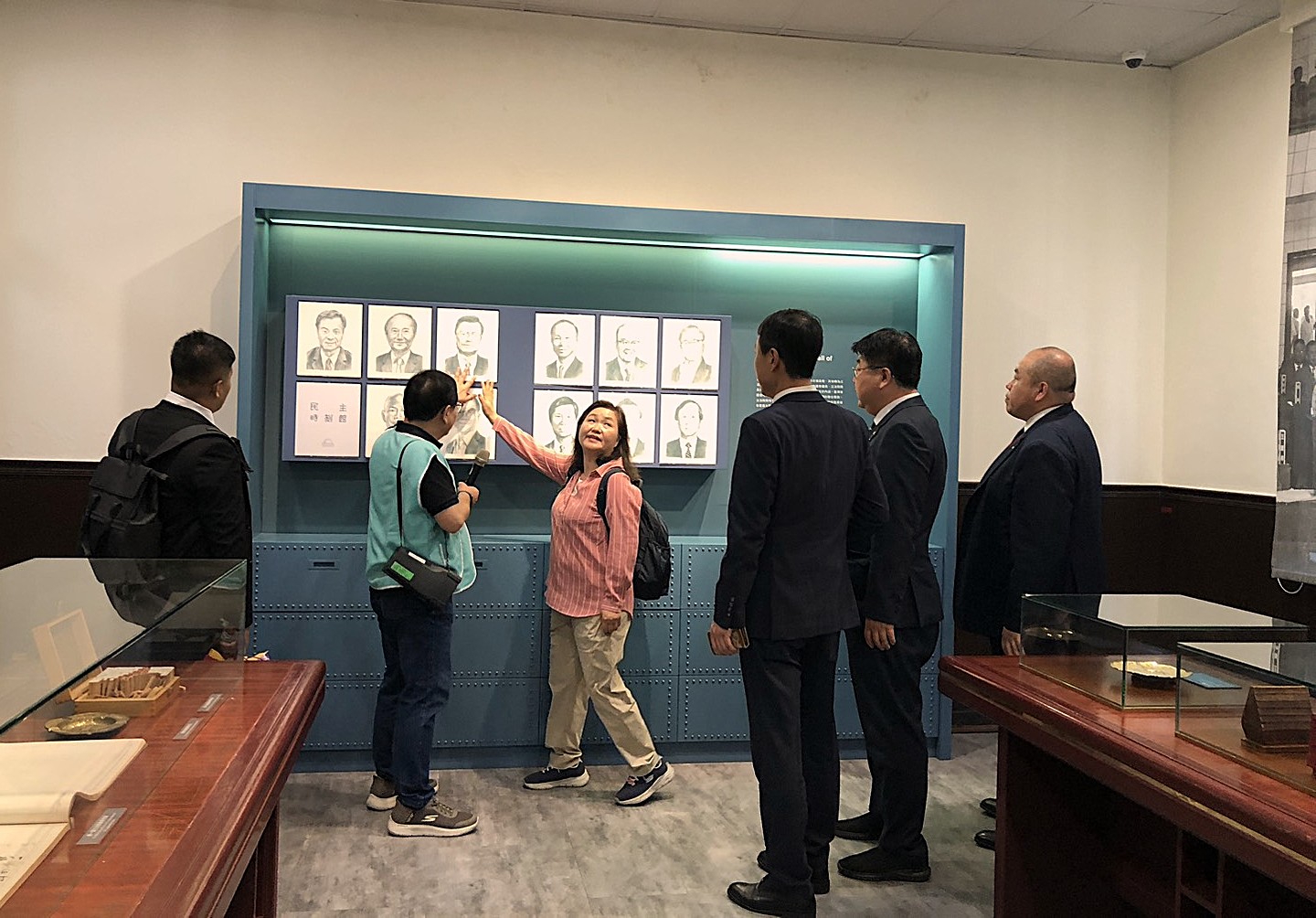 聆聽歷屆省議長、立法院院長歷史