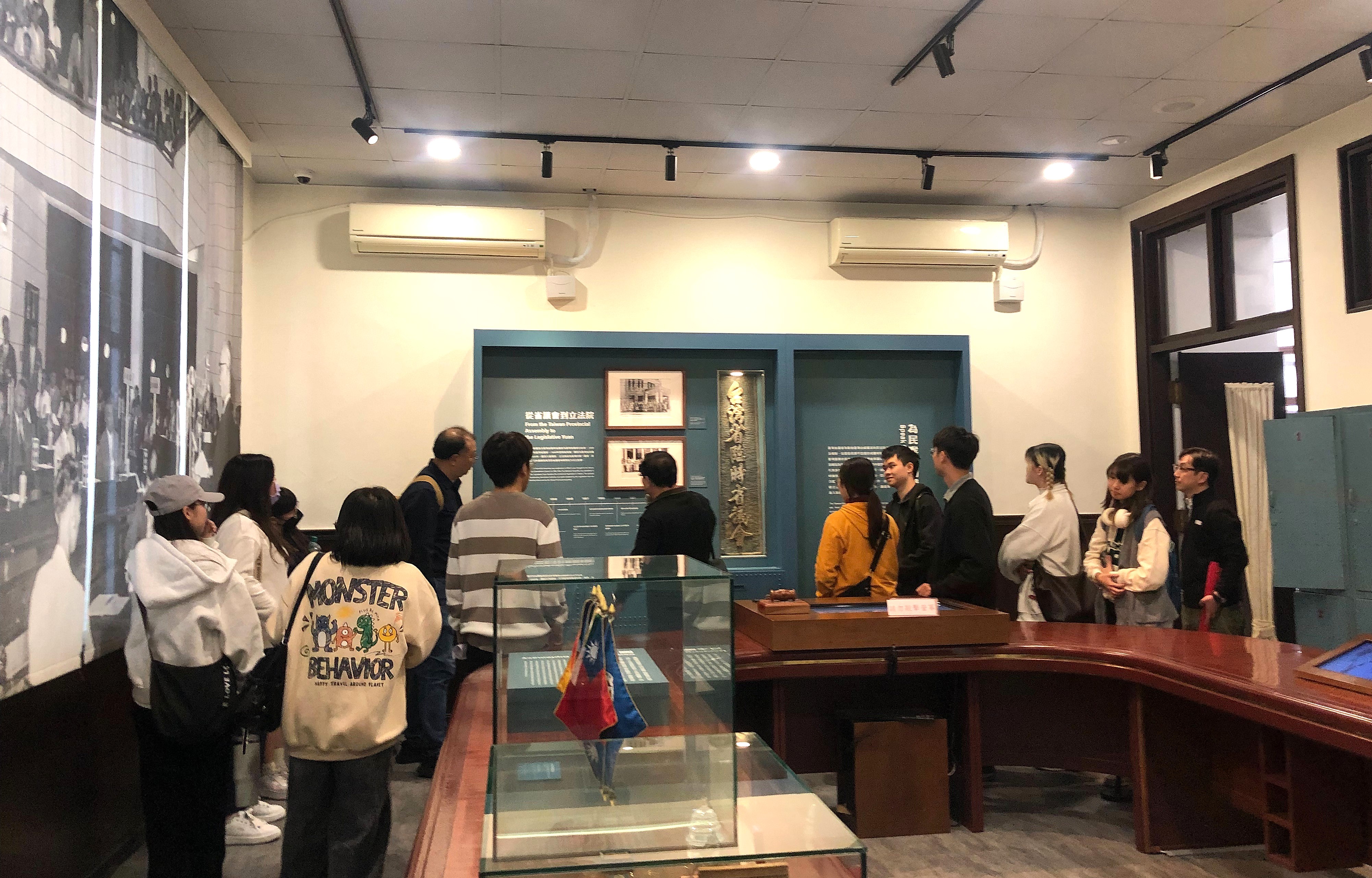 參觀議政風雲展間