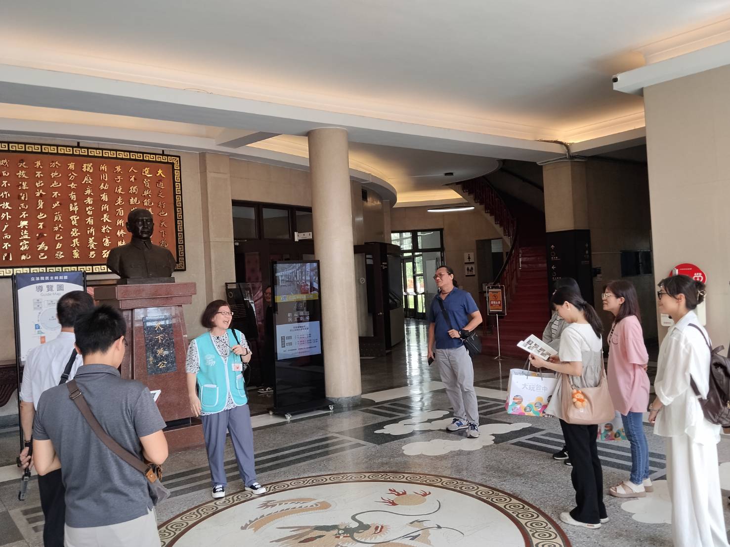 介紹民主時刻館歷史及古蹟建築